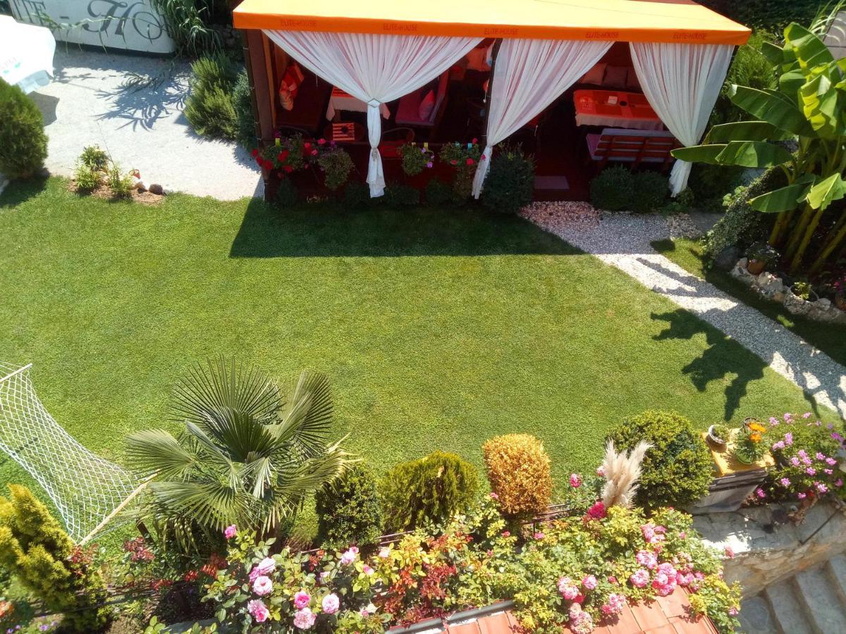 Yard House Trpejca Hotell Ohrid Eksteriør bilde