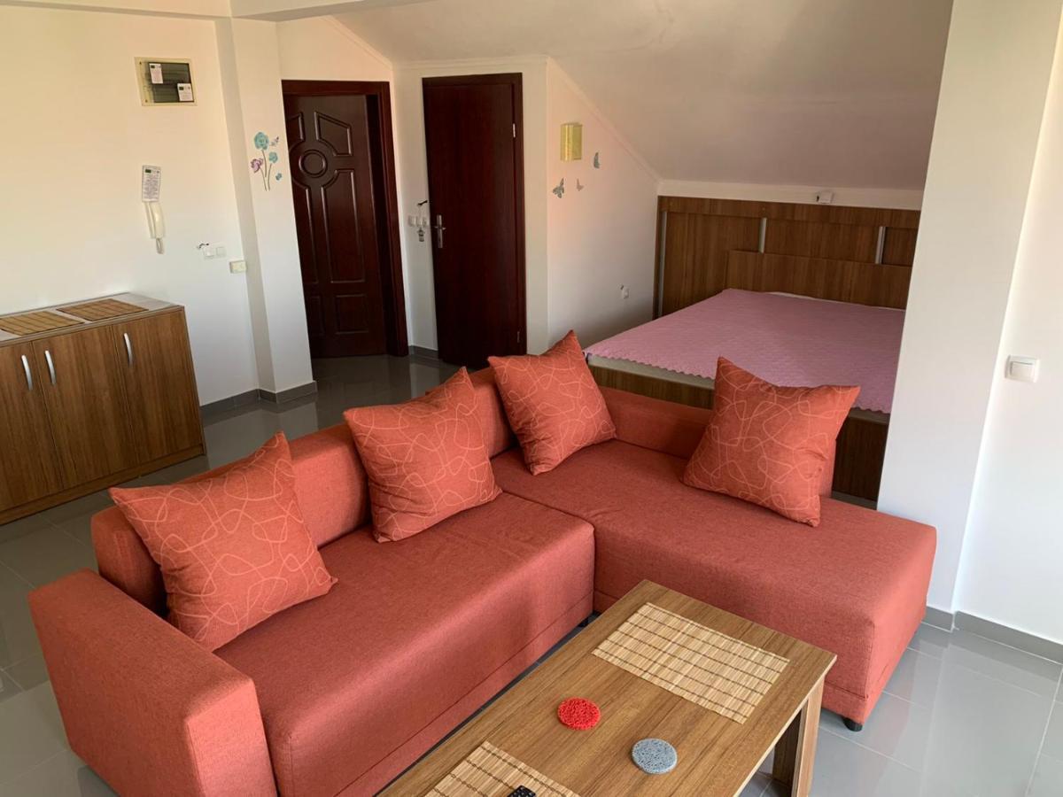 Yard House Trpejca Hotell Ohrid Eksteriør bilde