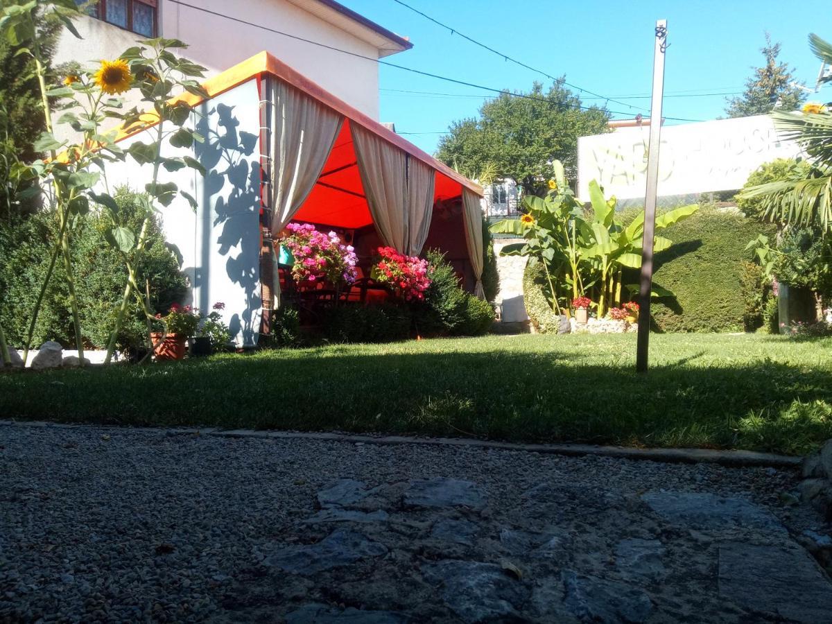 Yard House Trpejca Hotell Ohrid Eksteriør bilde