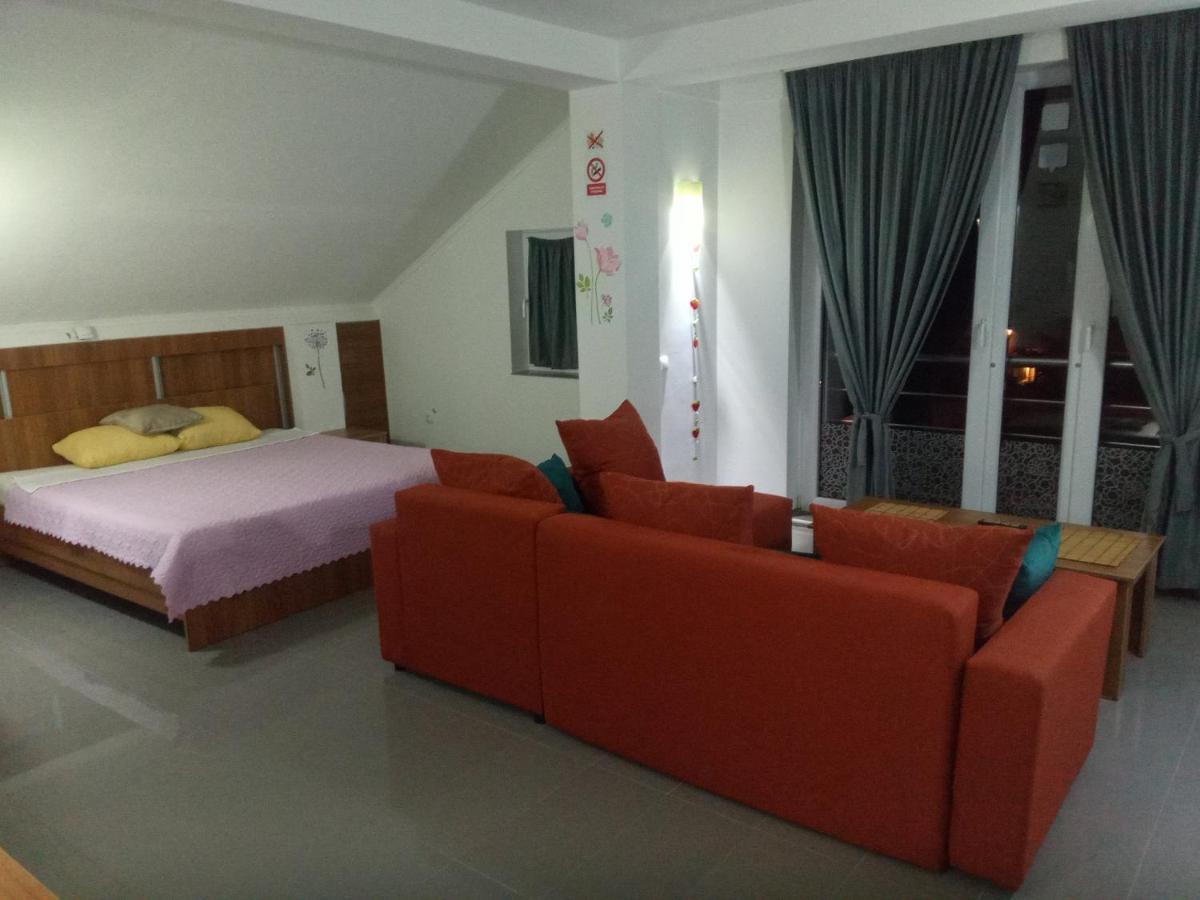 Yard House Trpejca Hotell Ohrid Eksteriør bilde
